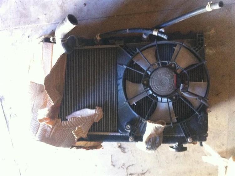 Радиатор основной Хонда Фит в Саяногорске 1288