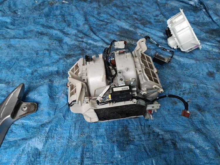 Мотор печки Хонда Легенд в Саяногорске 206136