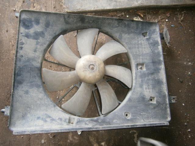Диффузор радиатора Хонда Фит в Саяногорске 24057