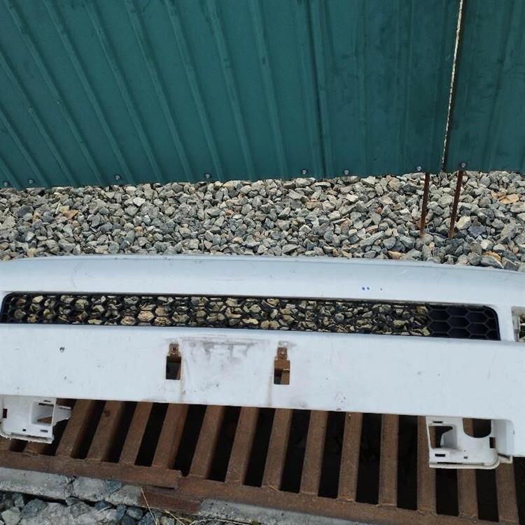 Решетка радиатора Тойота ББ в Саяногорске 87561